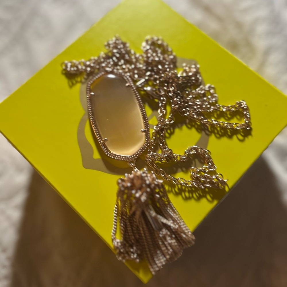 Rose gold, long necklace still like new
